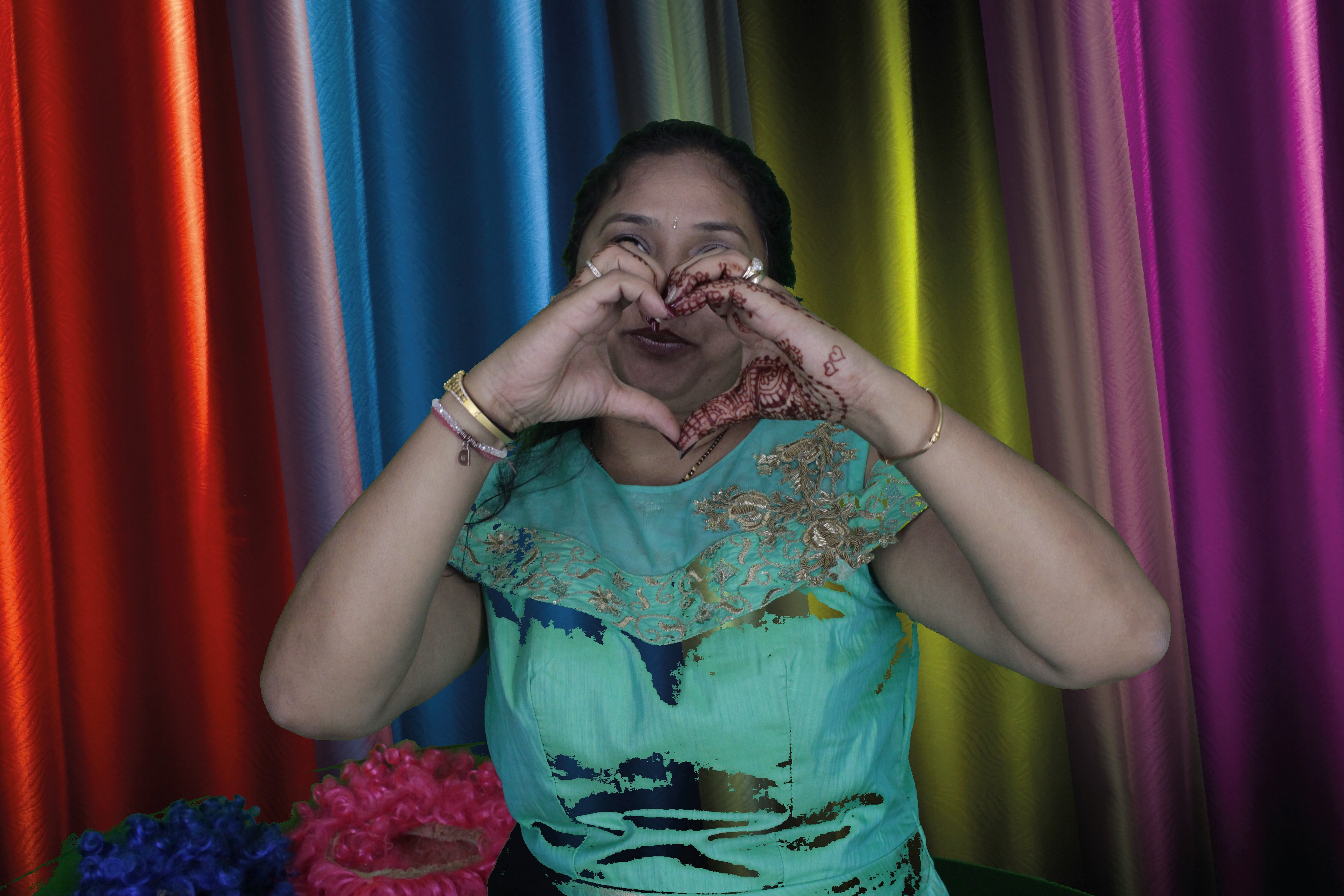 Bhavin & Yasmin’s Wedding | View more photos from the event at gallery.myphotoboothexperience.co.uk/u/MyPhotoBoothExperienceLtd/Bhavin-Yasmin’s-Wedding